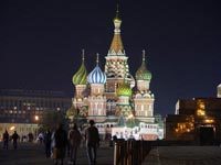 moscow-kremlin-night-2165769
